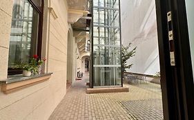 Gracia Apartment House